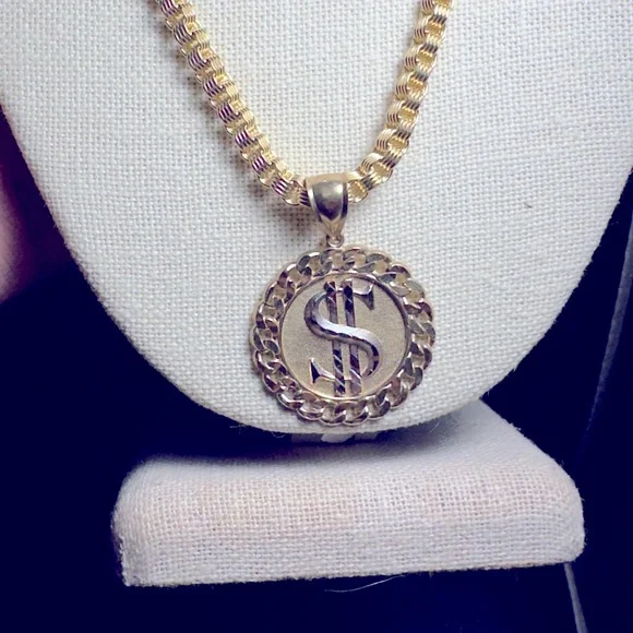 10kt gold chain and charm